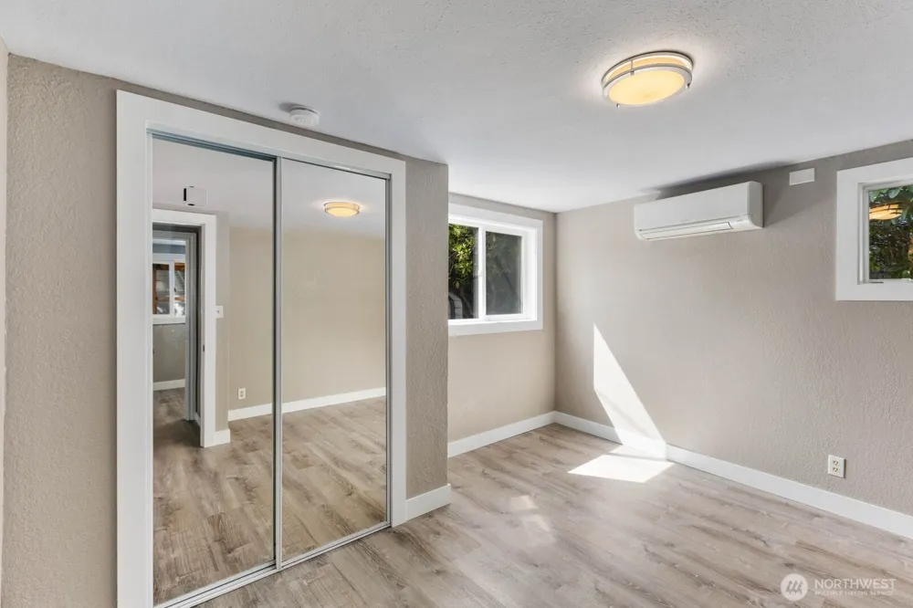 15507 56th Avenue W Edmonds, WA 98026