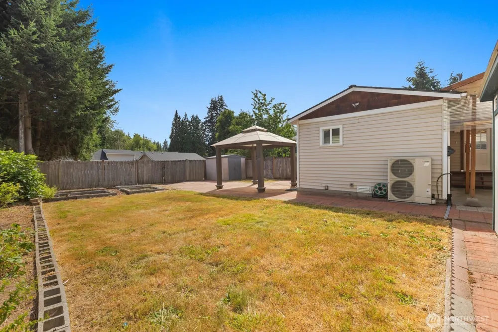 15507 56th Avenue W Edmonds, WA 98026