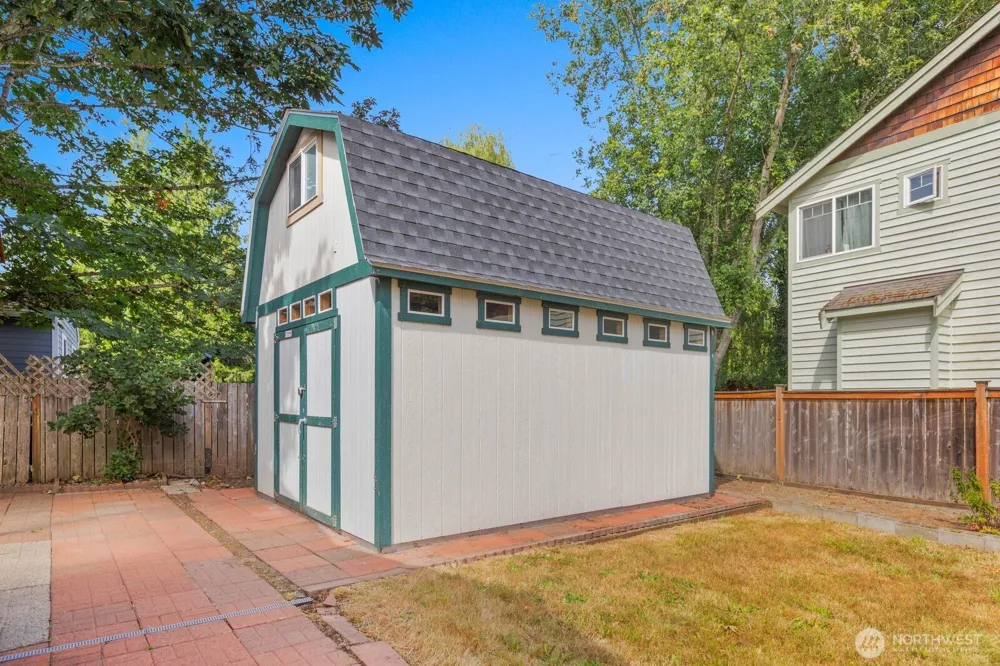 15507 56th Avenue W Edmonds, WA 98026