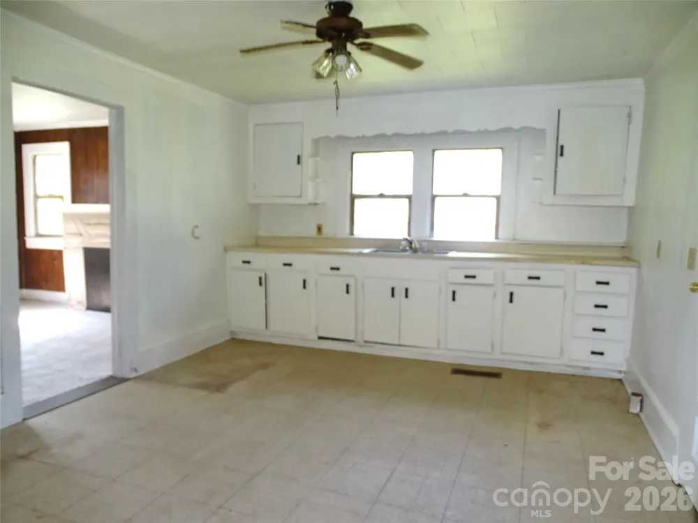 307 Goforth Drive Thomasville, NC 27360