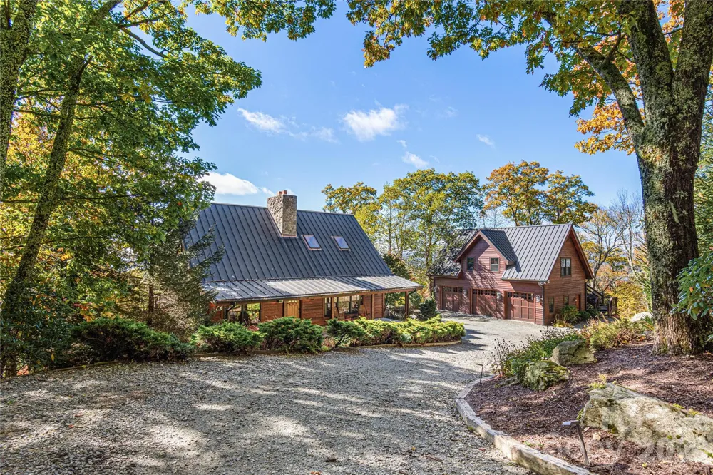 419 Summit Trail Banner Elk, NC 28604