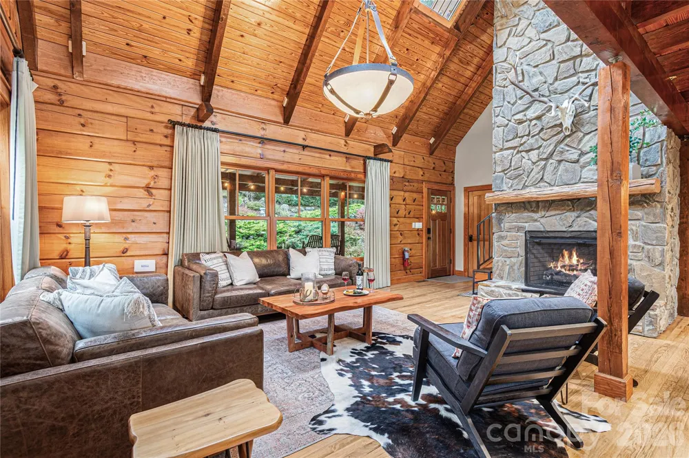 419 Summit Trail Banner Elk, NC 28604