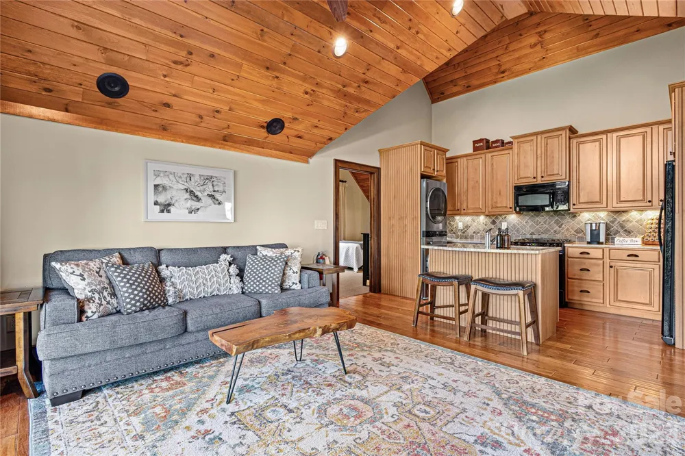 419 Summit Trail Banner Elk, NC 28604