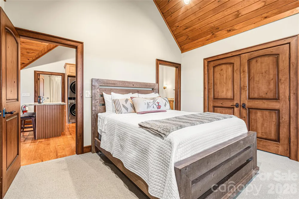 419 Summit Trail Banner Elk, NC 28604