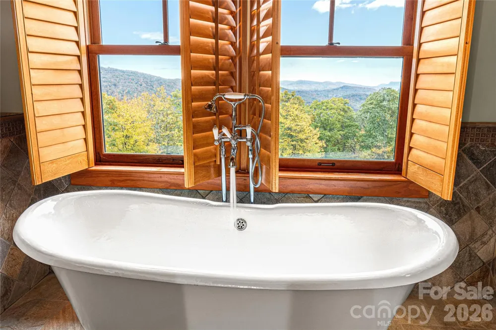 419 Summit Trail Banner Elk, NC 28604