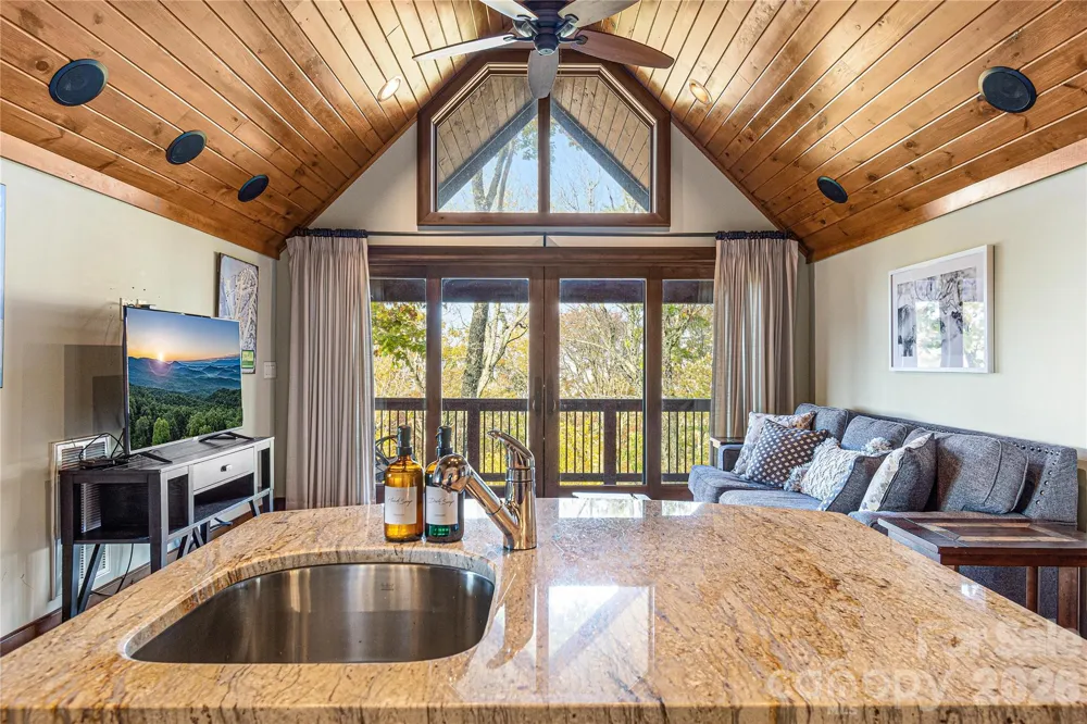 419 Summit Trail Banner Elk, NC 28604