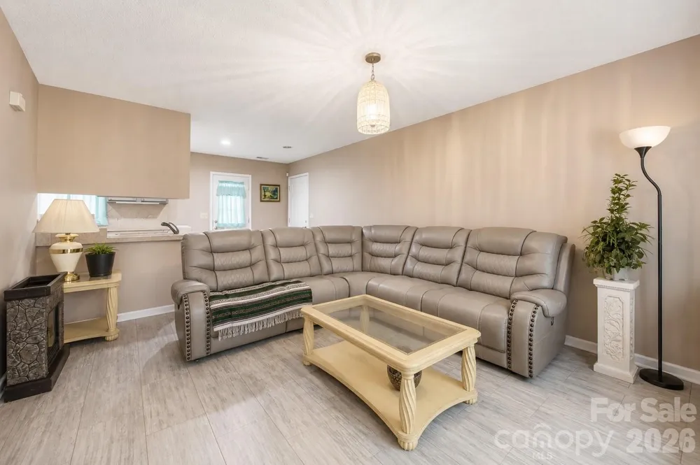 302 W Elm Street Wingate, NC 28174