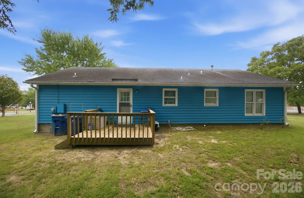302 W Elm Street Wingate, NC 28174