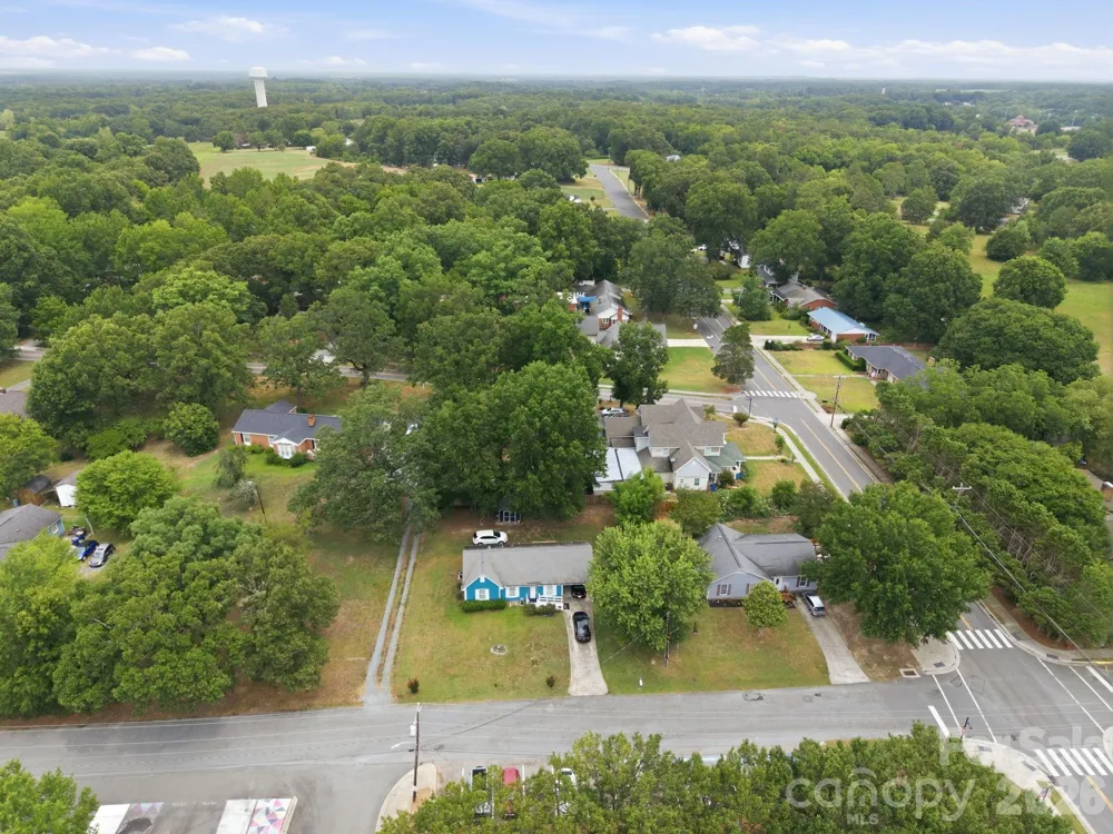 302 W Elm Street Wingate, NC 28174