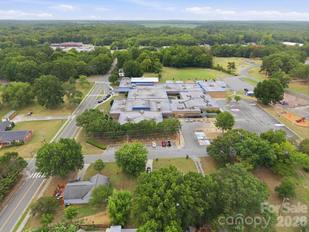 302 W Elm Street Wingate, NC 28174
