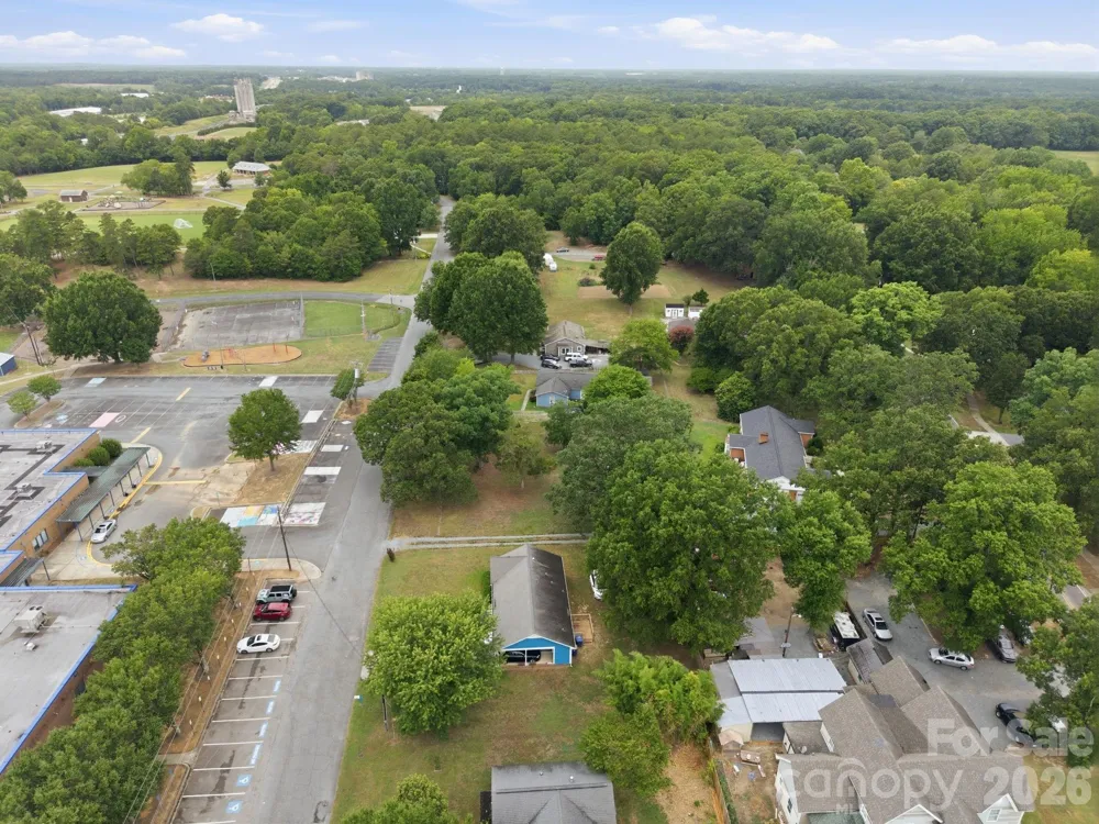 302 W Elm Street Wingate, NC 28174