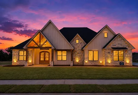 17038 Woodcrest Circle