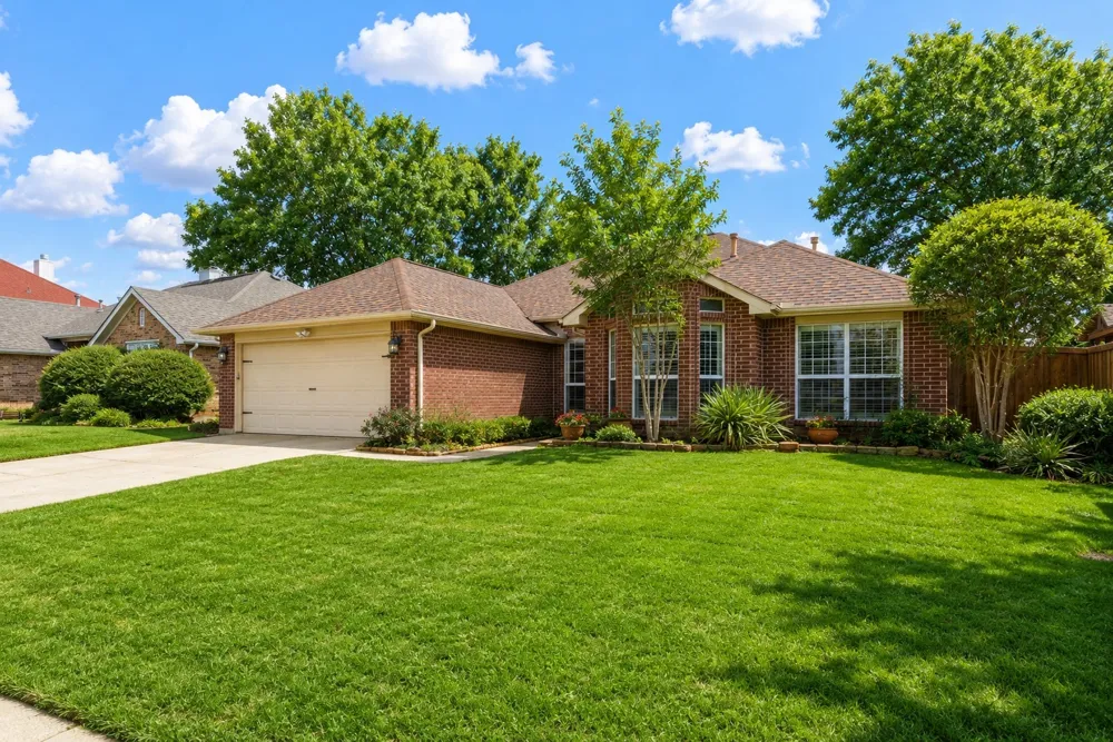 5204 Valleydale Drive Flower Mound, TX 75028