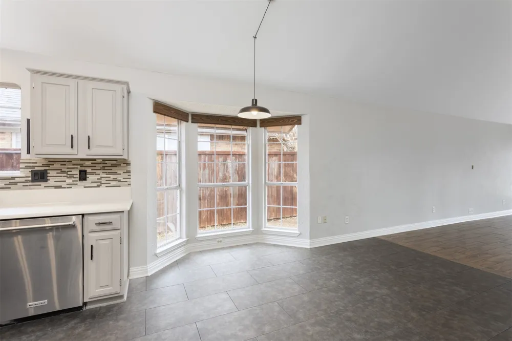 5204 Valleydale Drive Flower Mound, TX 75028