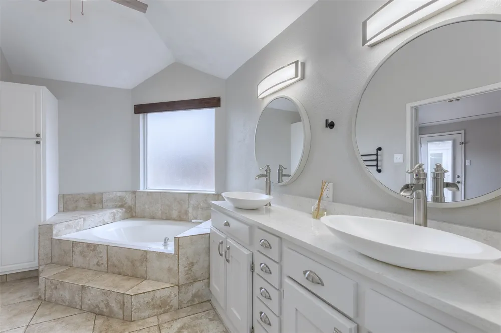5204 Valleydale Drive Flower Mound, TX 75028