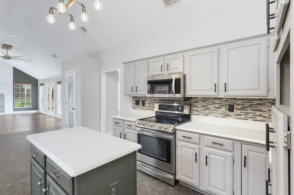 5204 Valleydale Drive Flower Mound, TX 75028