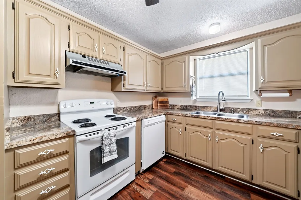 7261 State Highway 50 Commerce, TX 75428