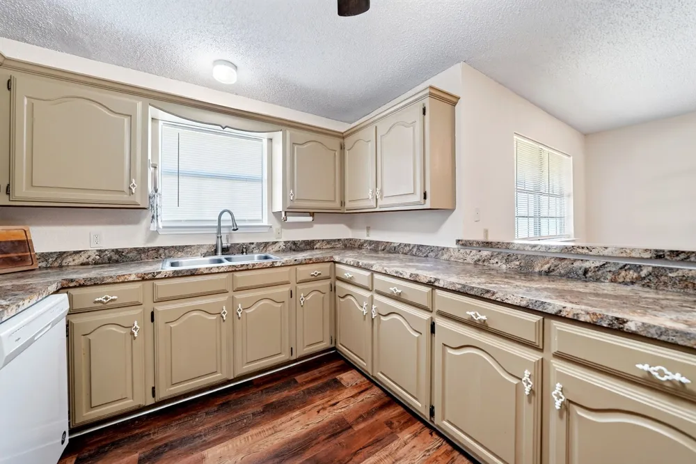 7261 State Highway 50 Commerce, TX 75428