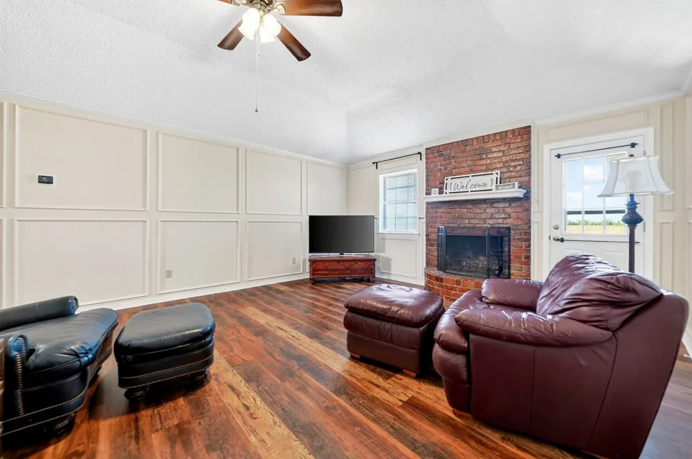7261 State Highway 50 Commerce, TX 75428