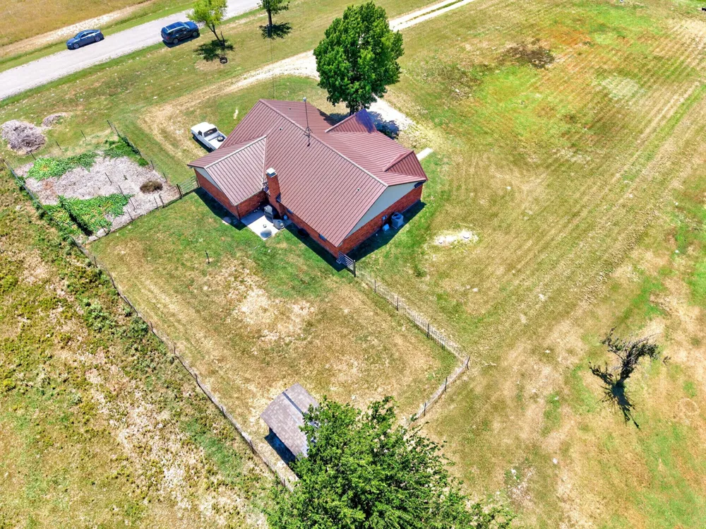 7261 State Highway 50 Commerce, TX 75428