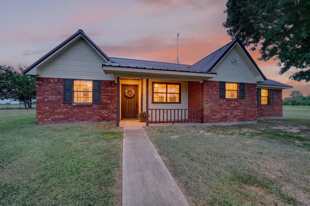 7261 State Highway 50 Commerce, TX 75428