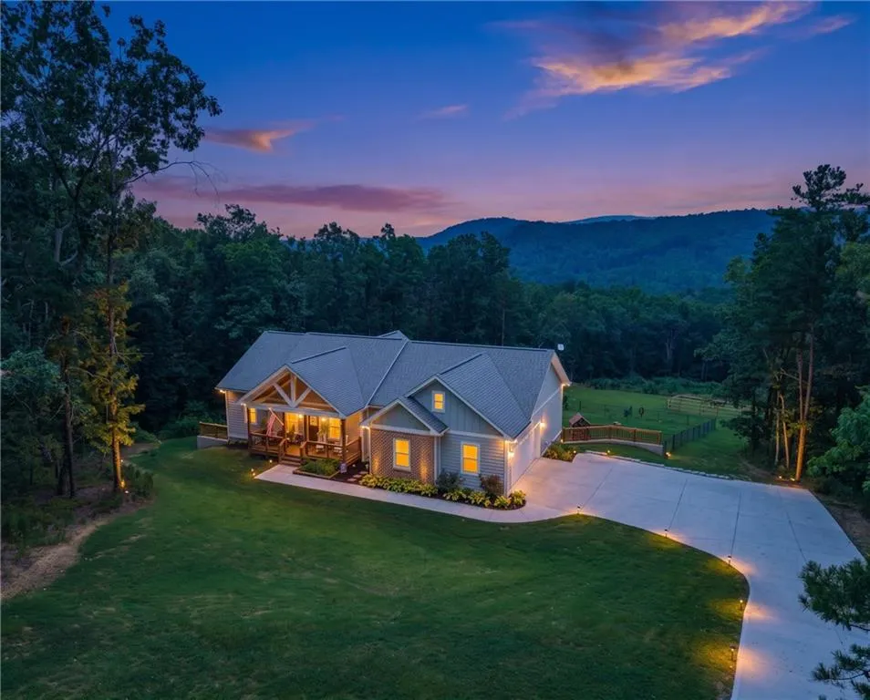 251 Birchwood Court Waleska, GA 30183