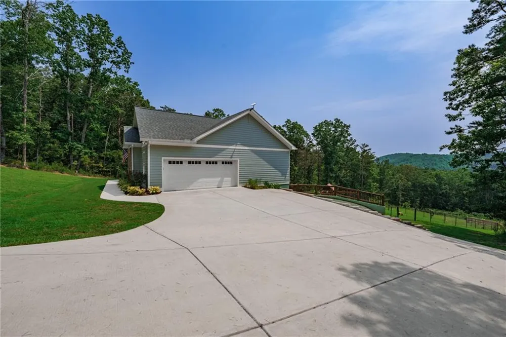 251 Birchwood Court Waleska, GA 30183