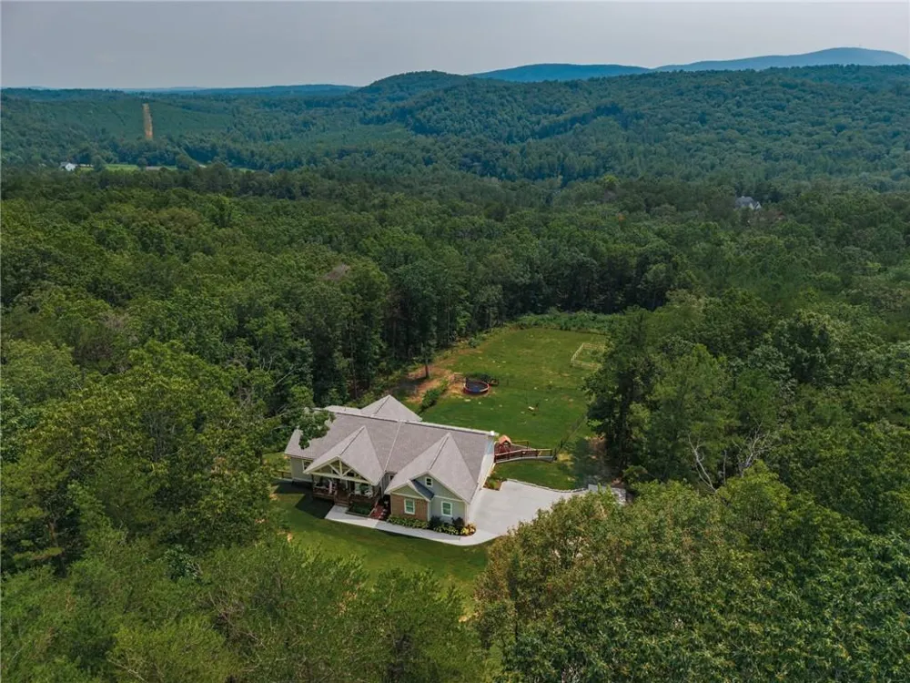251 Birchwood Court Waleska, GA 30183
