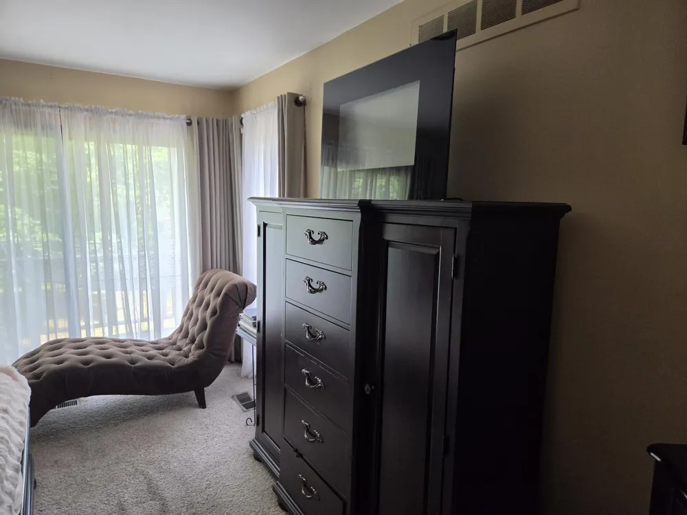 7229 Creeks Bend Drive West Bloomfield, MI 48322