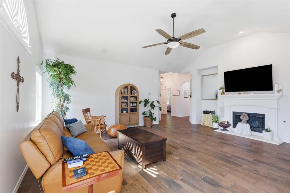 5901 Glenwood Drive Denton, TX 76208