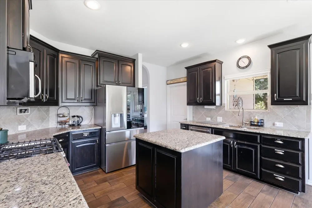 5901 Glenwood Drive Denton, TX 76208