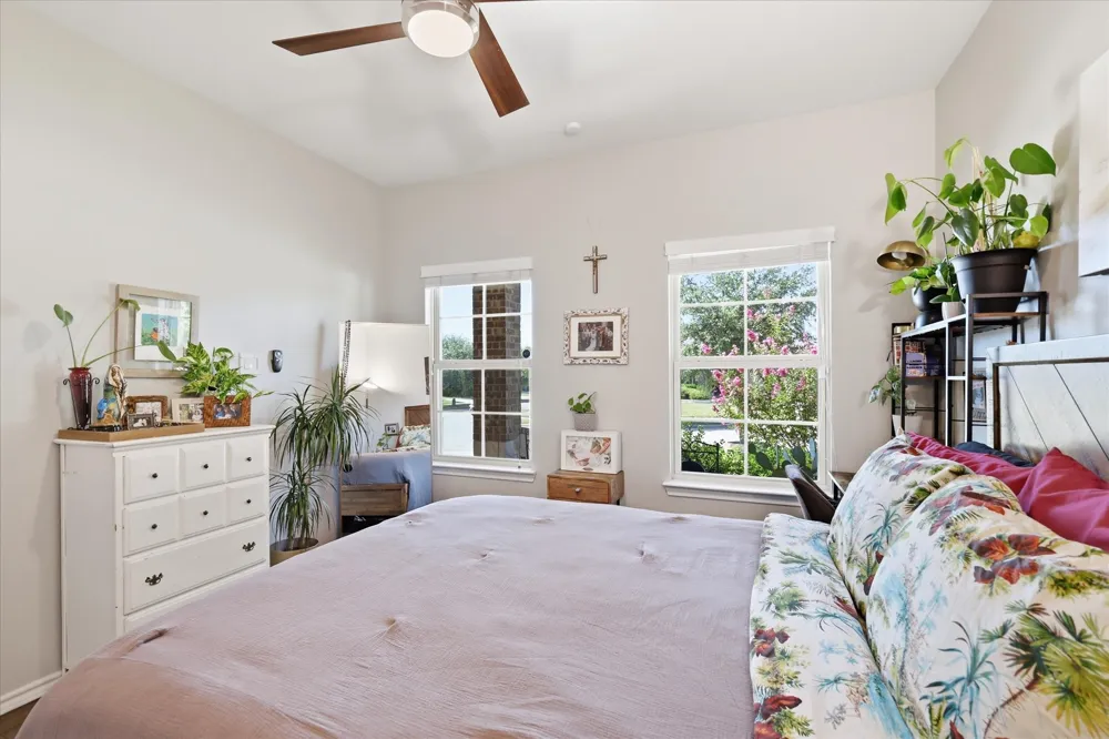 5901 Glenwood Drive Denton, TX 76208