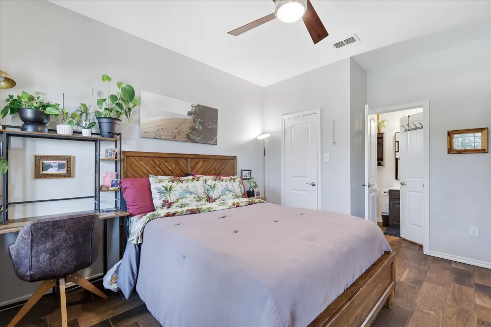 5901 Glenwood Drive Denton, TX 76208