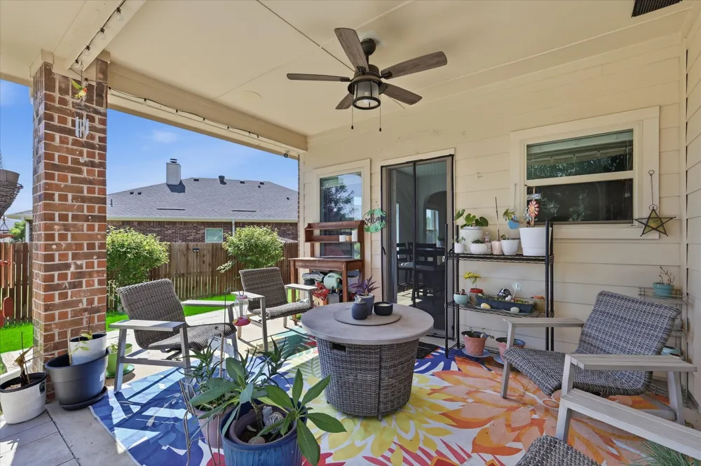 5901 Glenwood Drive Denton, TX 76208