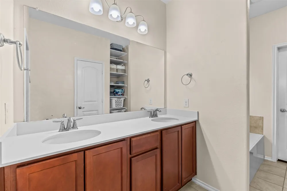 404 Marquette Drive Van Alstyne, TX 75495