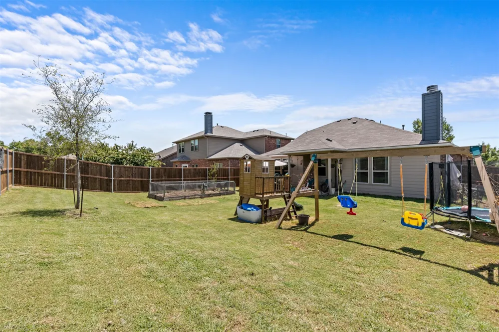 404 Marquette Drive Van Alstyne, TX 75495