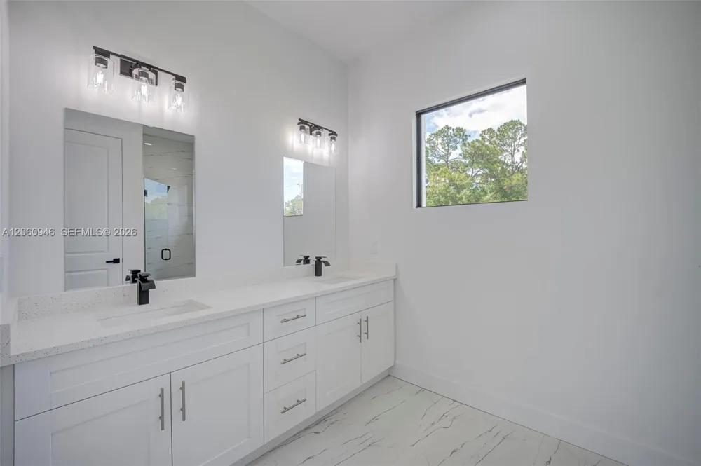 470 LACONIC AVE Lehigh Acres, FL 33974