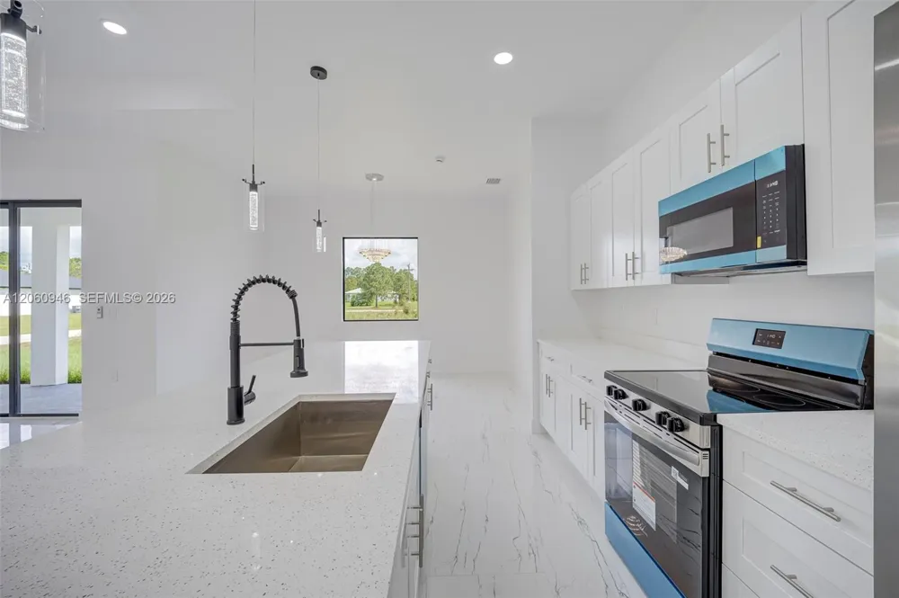 470 LACONIC AVE Lehigh Acres, FL 33974