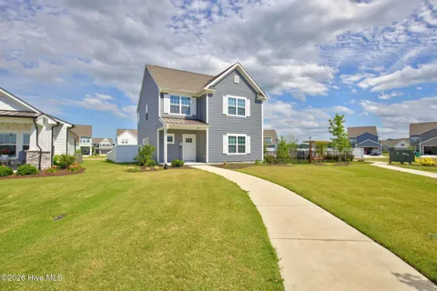 203 Iris Circle