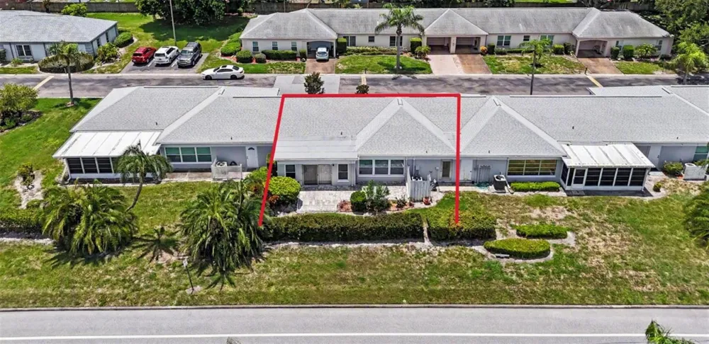 8359 CANDLEWOOD ROAD #8359 Seminole, FL 33777