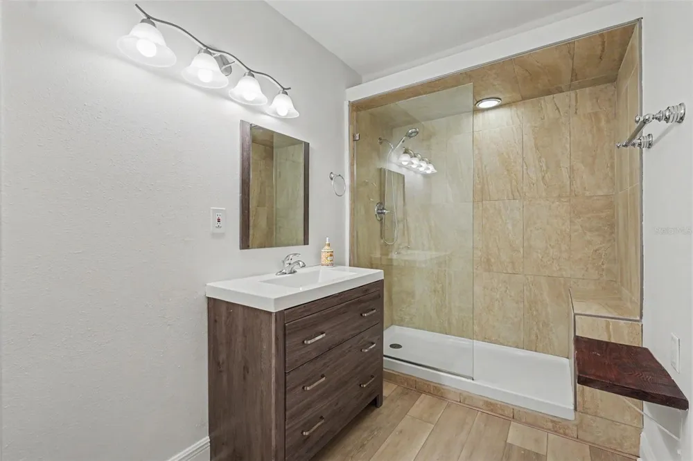 8359 CANDLEWOOD ROAD #8359 Seminole, FL 33777