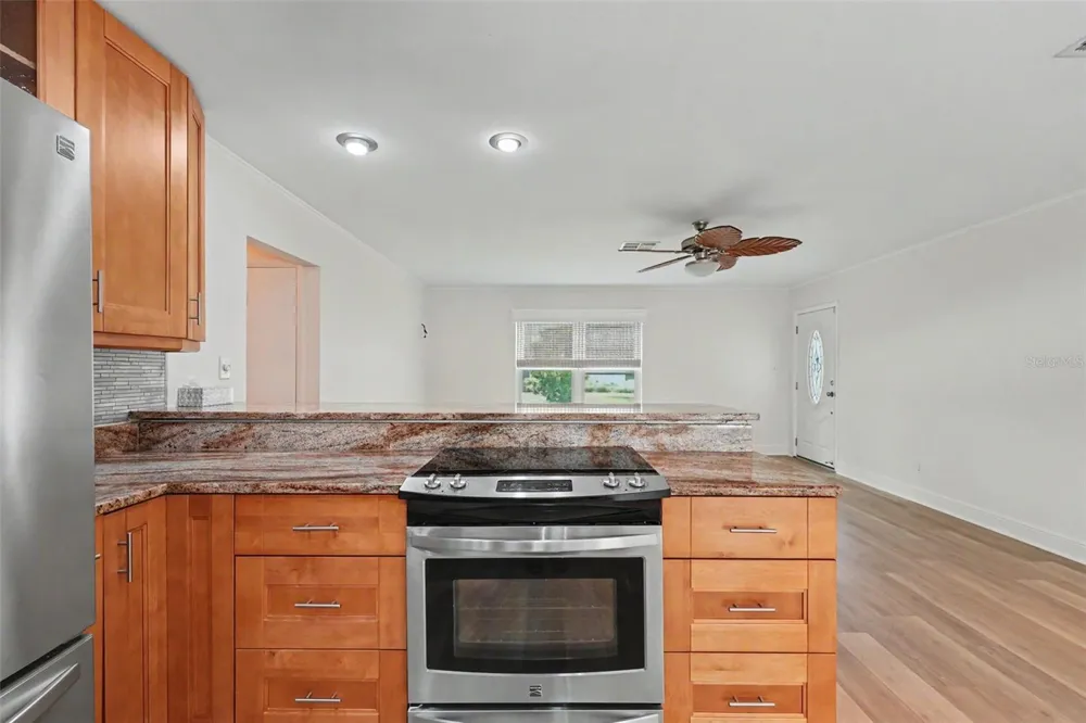 8359 CANDLEWOOD ROAD #8359 Seminole, FL 33777
