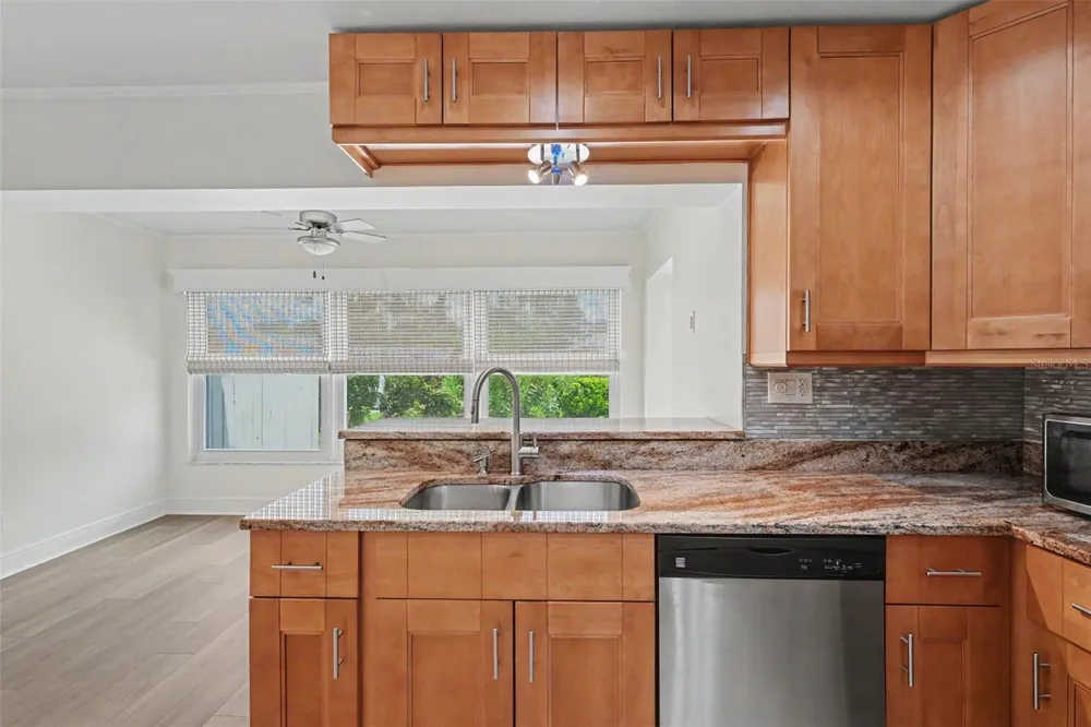 8359 CANDLEWOOD ROAD #8359 Seminole, FL 33777