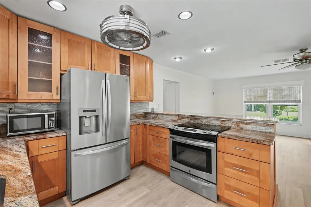 8359 CANDLEWOOD ROAD #8359 Seminole, FL 33777