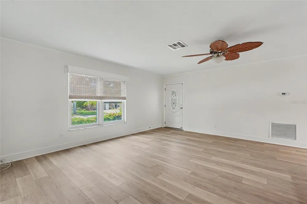 8359 CANDLEWOOD ROAD #8359 Seminole, FL 33777