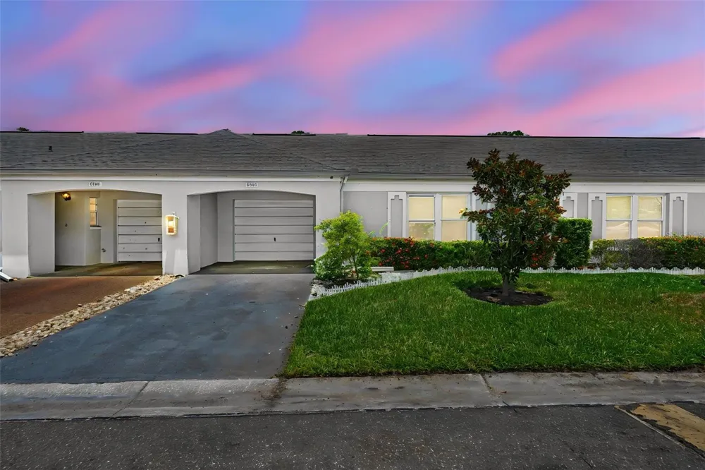 8359 CANDLEWOOD ROAD #8359 Seminole, FL 33777