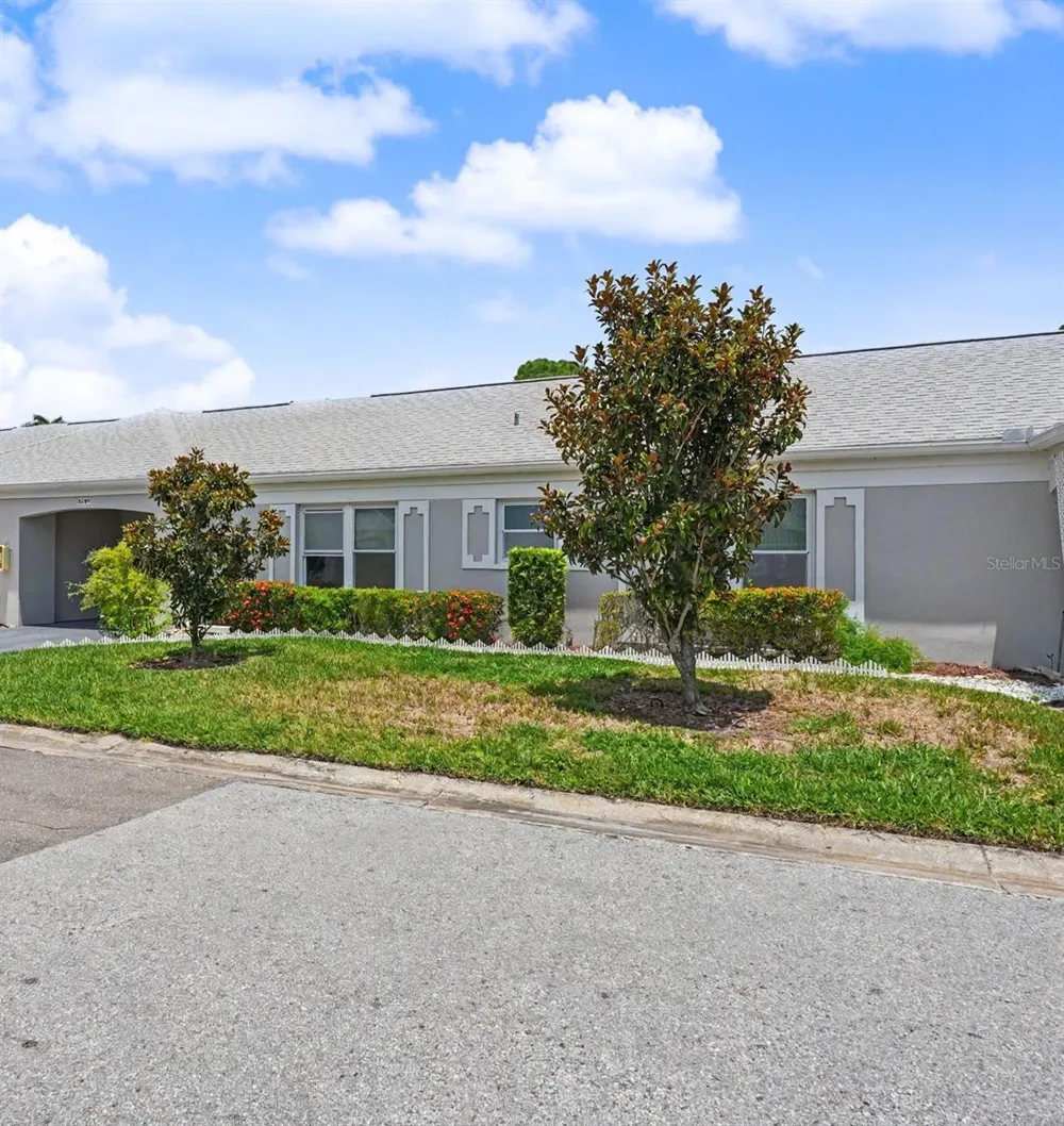 8359 CANDLEWOOD ROAD #8359 Seminole, FL 33777