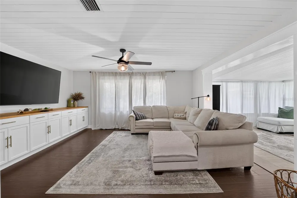 1428 SE 9TH AVENUE ocala, FL 34471