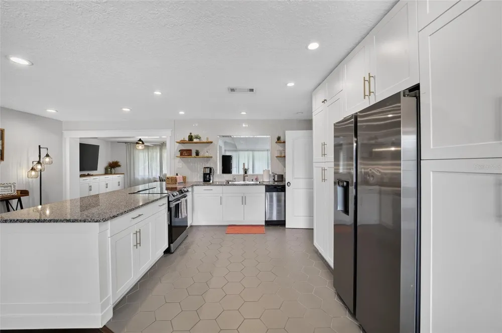 1428 SE 9TH AVENUE ocala, FL 34471
