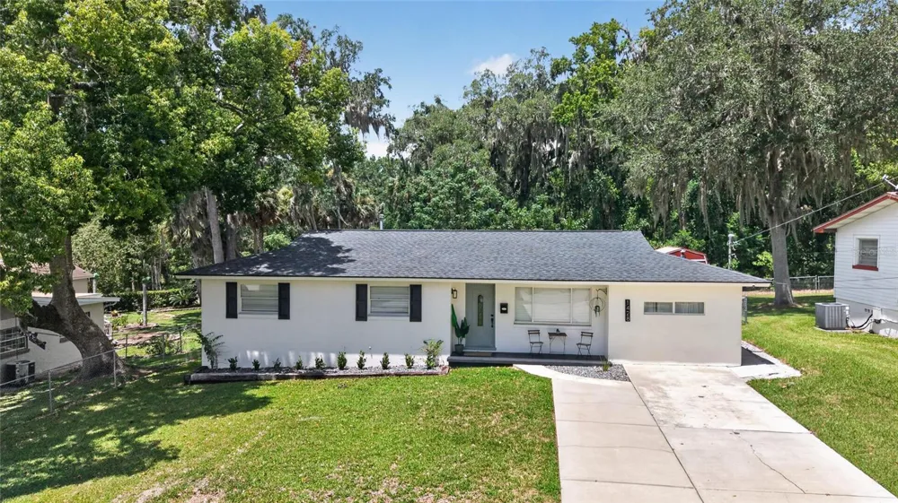 1428 SE 9TH AVENUE ocala, FL 34471